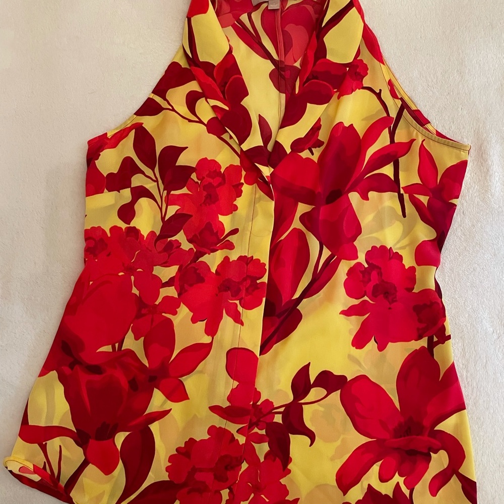 NWOT Banana Republic blouse.